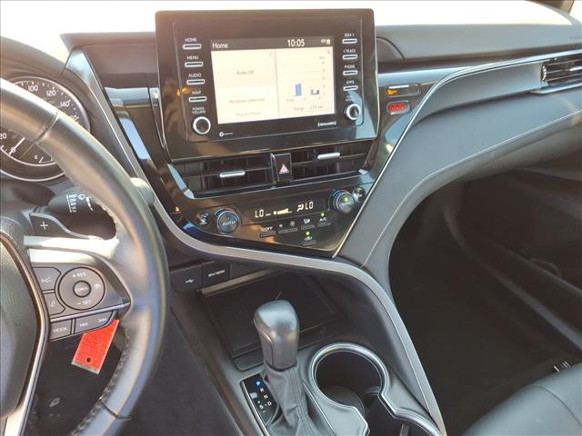 2024 Toyota Camry SE - Photo 17