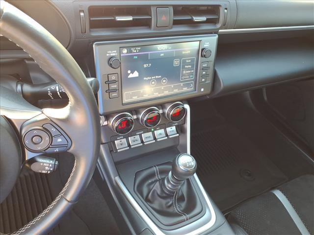 2024 Toyota GR86 Premium - Photo 17