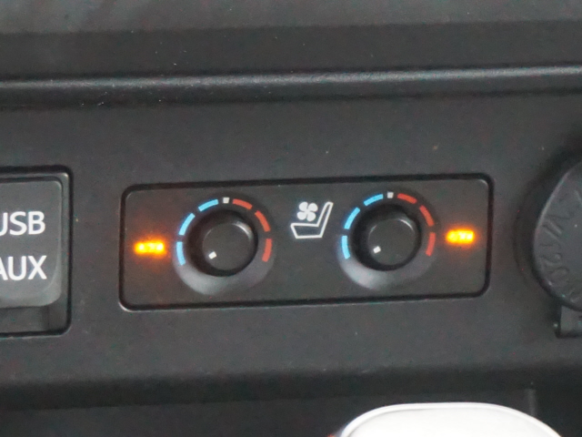 2016 Toyota 4Runner SR5 - Photo 17