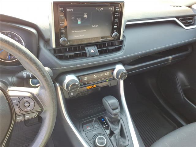 2021 Toyota RAV4 Hybrid XLE - Photo 17