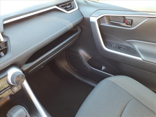 2024 Toyota RAV4 LE - Photo 18