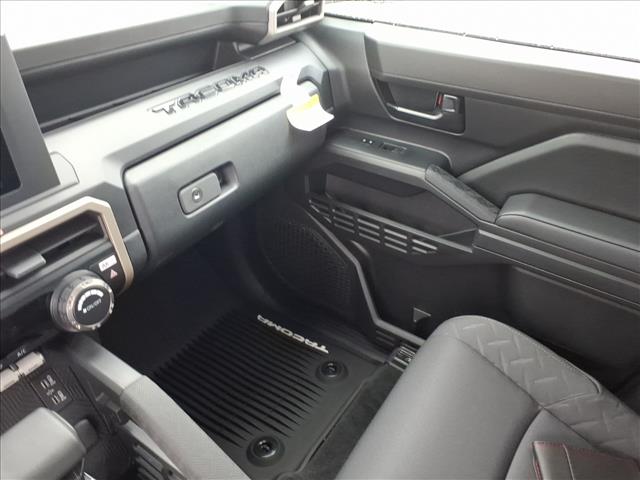 2025 Toyota Tacoma SR - Photo 18