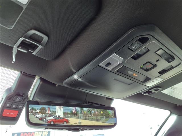 2025 Toyota Tacoma Limited HV - Photo 18