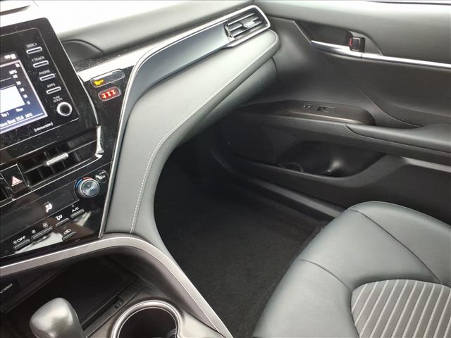 2024 Toyota Camry SE - Photo 18