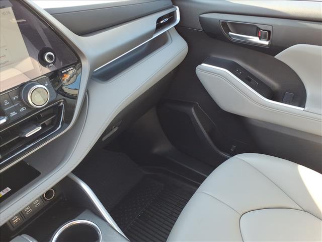 2023 Toyota Highlander Hybrid XLE - Photo 18