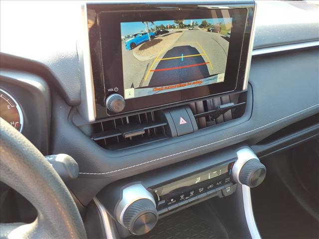 2024 Toyota RAV4 LE - Photo 19
