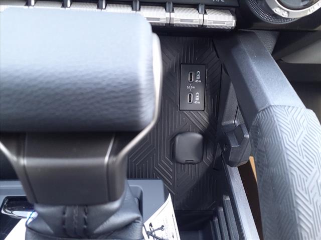 2025 Toyota Tacoma Limited - Photo 19
