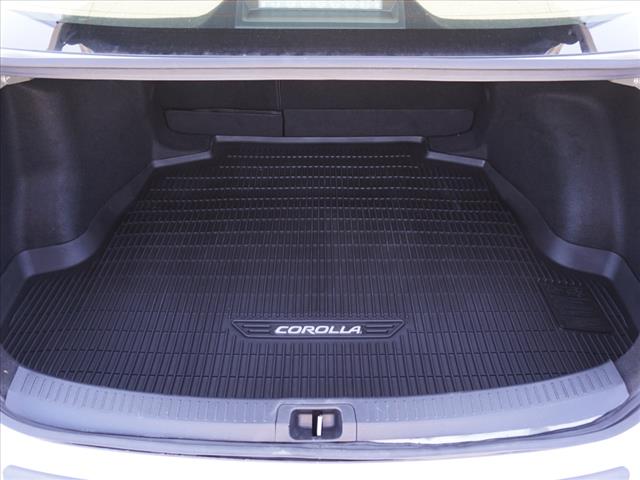 2020 Toyota Corolla LE - Photo 19