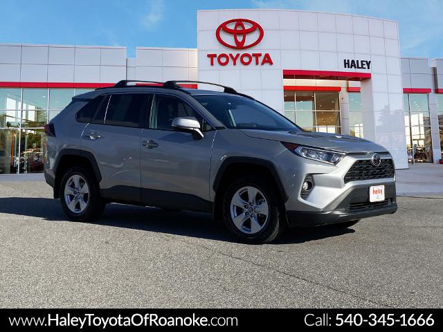 2020 Toyota RAV4 XLE - Photo 1