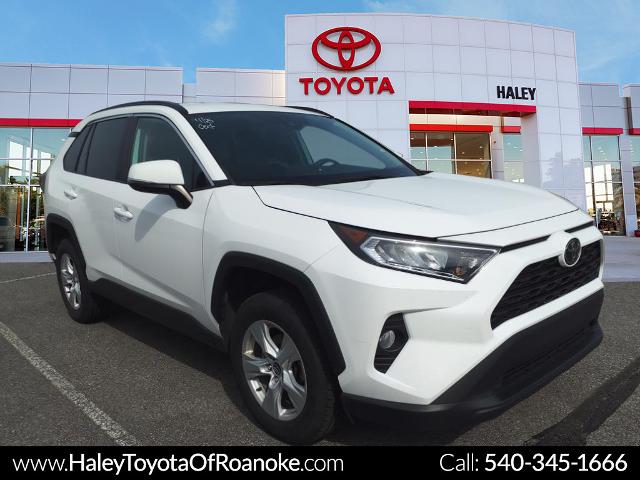 2021 Toyota RAV4 XLE - Photo 1
