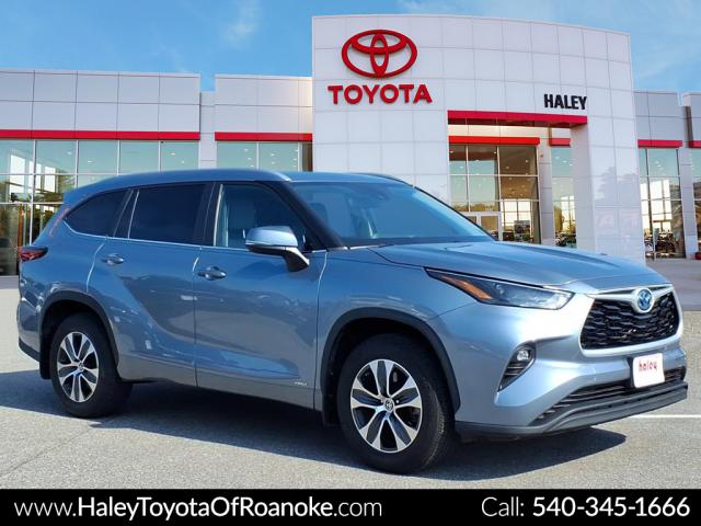 2023 Toyota Highlander Hybrid XLE - Photo 1