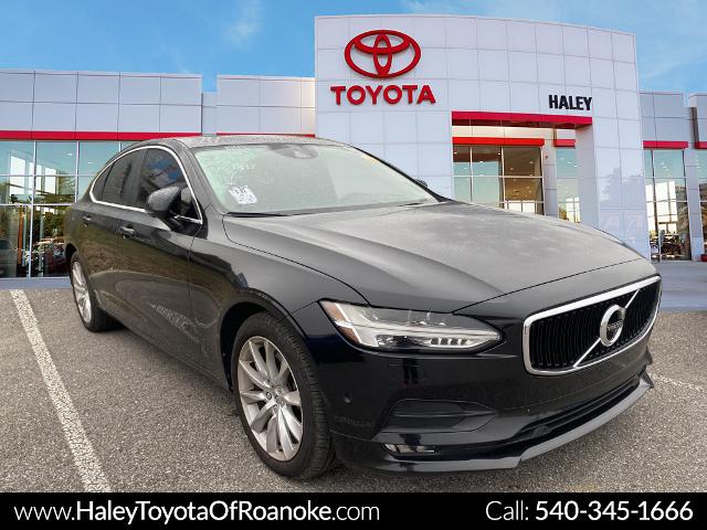 2017 Volvo S90 T6 Momentum - Photo 1
