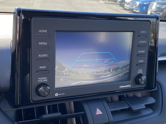 2020 Toyota RAV4 XLE - Photo 22