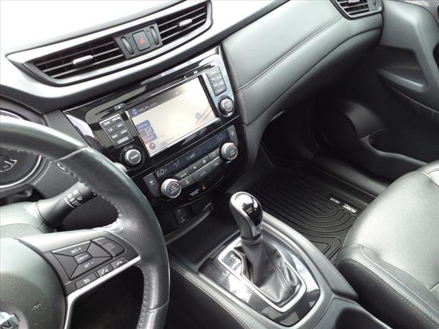 2017 Nissan Rogue SL - Photo 22