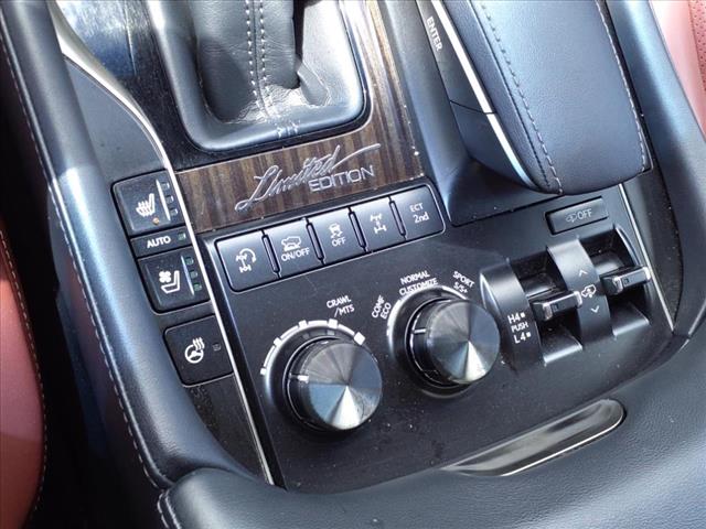 2017 Lexus LX 570 Base - Photo 22