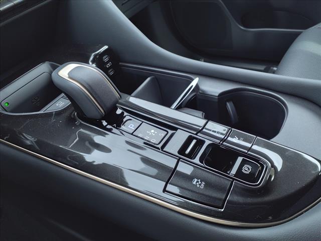 2025 Toyota Crown Signia Limited - Photo 23