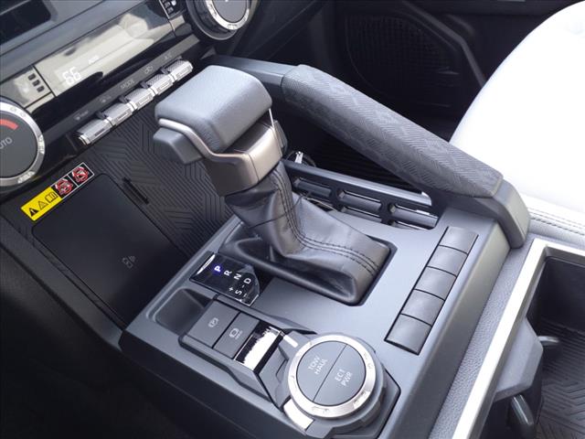 2024 Toyota Tacoma SR5 - Photo 28