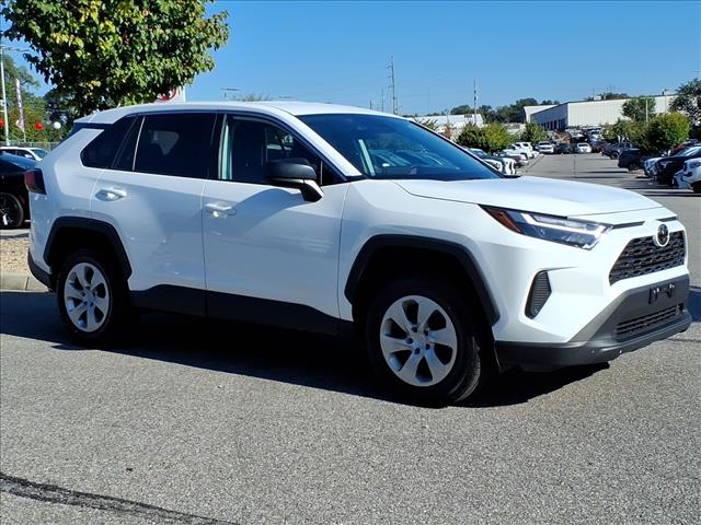 2024 Toyota RAV4 LE - Photo 2