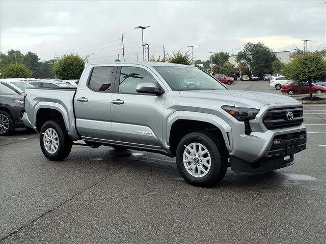 2025 Toyota Tacoma SR5 - Photo 2