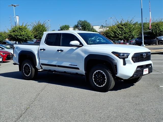 2025 Toyota Tacoma TRD Off-Road - Photo 2