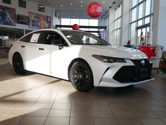 2021 Toyota Avalon XSE Nightshade - Photo 2