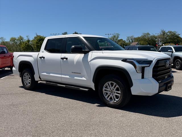 2024 Toyota Tundra SR5 - Photo 2