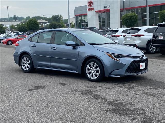 2020 Toyota Corolla LE - Photo 2
