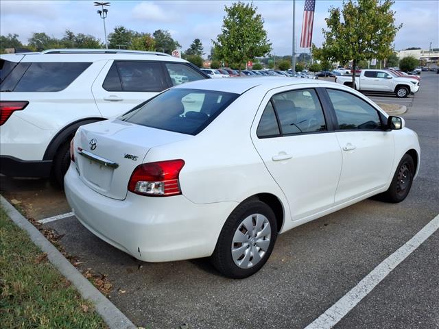 2012 Toyota Yaris Fleet - Photo 2