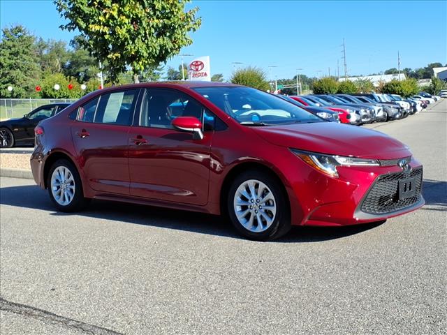 2022 Toyota Corolla LE - Photo 2