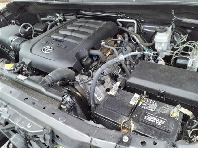 2014 Toyota Sequoia SR5 - Photo 34