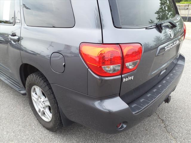 2014 Toyota Sequoia SR5 - Photo 38