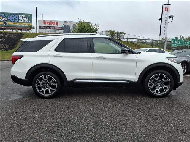 2025 Ford Explorer Platinum - Photo 3