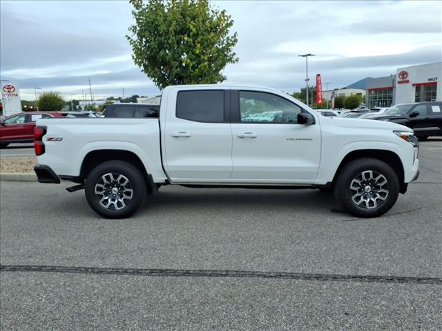 2023 Chevrolet Colorado Z71 - Photo 3