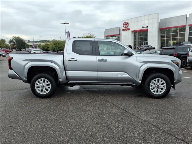 2025 Toyota Tacoma SR5 - Photo 3