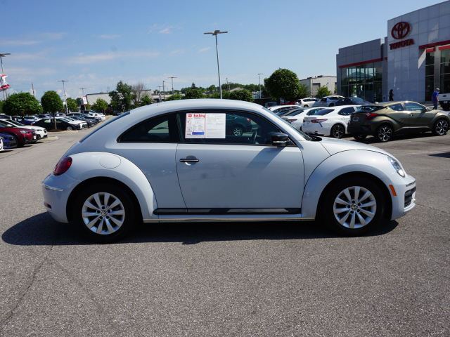 2017 Volkswagen Beetle 1.8T - Photo 3