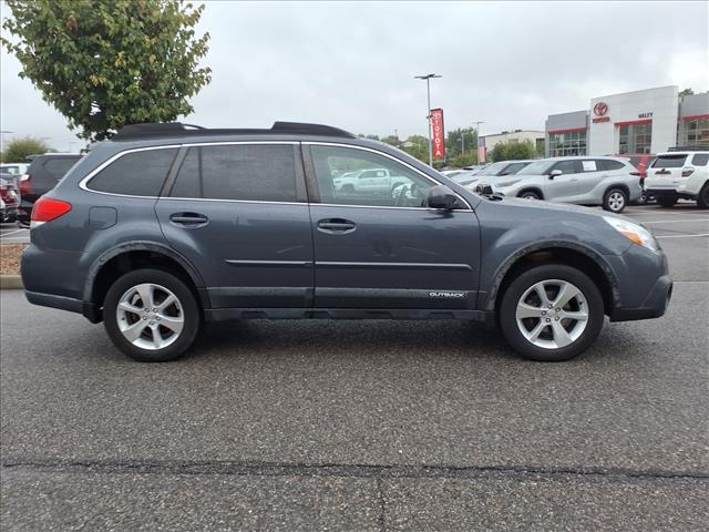 2014 Subaru Outback 2.5i Limited - Photo 3