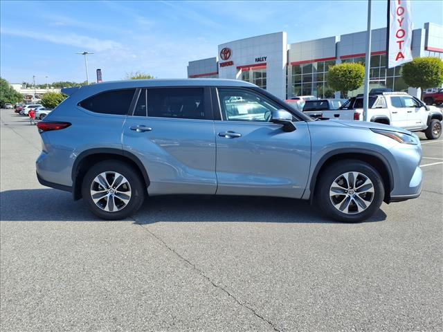 2023 Toyota Highlander Hybrid XLE - Photo 3