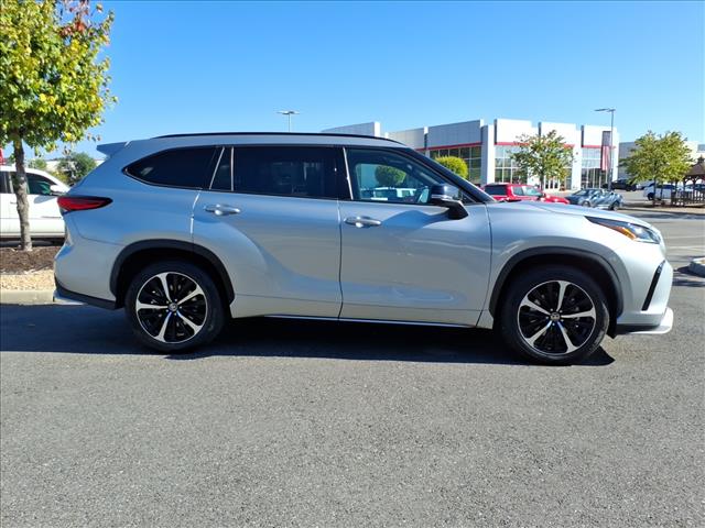 2022 Toyota Highlander XSE - Photo 3