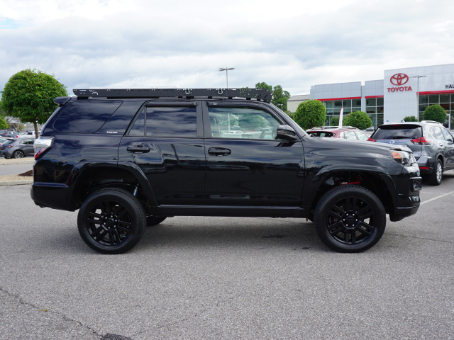 2016 Toyota 4Runner SR5 - Photo 3