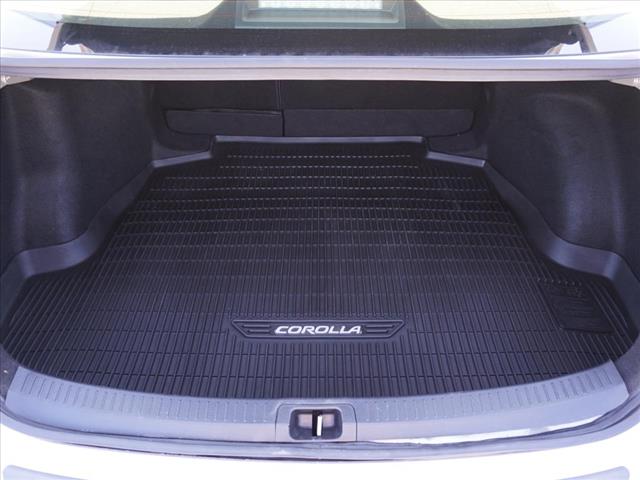 2020 Toyota Corolla LE - Photo 40