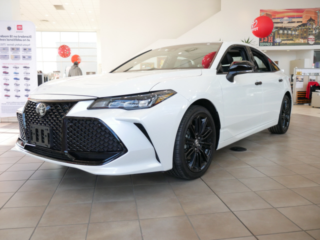 2021 Toyota Avalon XSE Nightshade - Photo 4