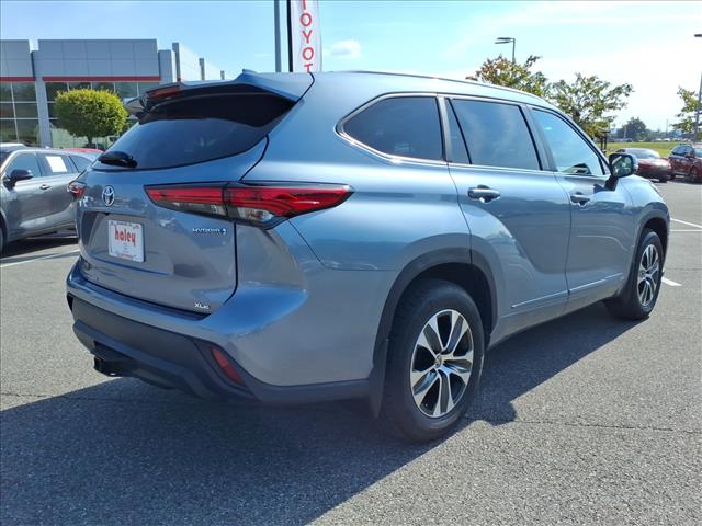 2023 Toyota Highlander Hybrid XLE - Photo 4