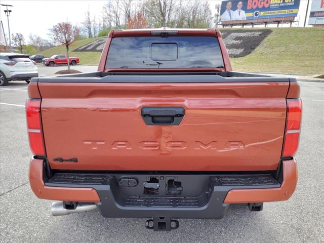 2025 Toyota Tacoma TRD Sport - Photo 5