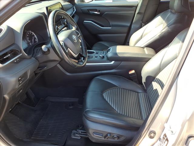 2022 Toyota Highlander XSE - Photo 5