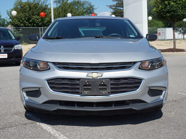 2017 Chevrolet Malibu LS - Photo 6