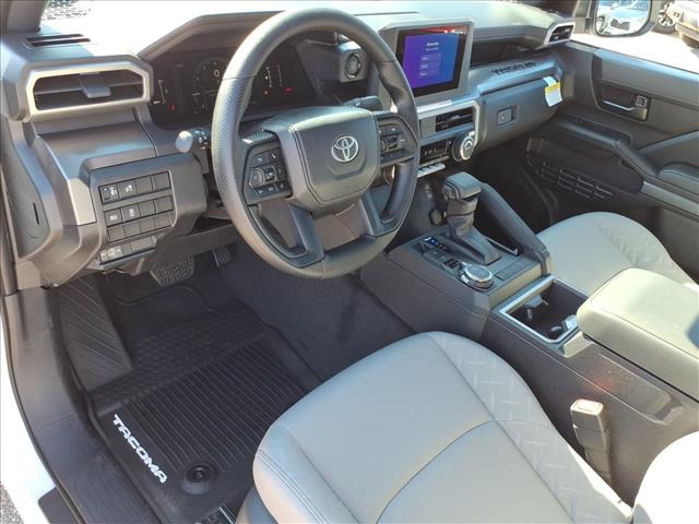 2025 Toyota Tacoma SR5 - Photo 6