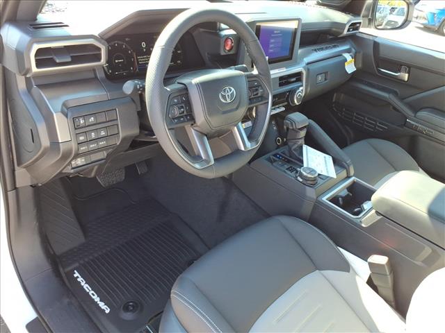 2025 Toyota Tacoma TRD Off-Road - Photo 6