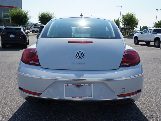 2017 Volkswagen Beetle 1.8T - Photo 6