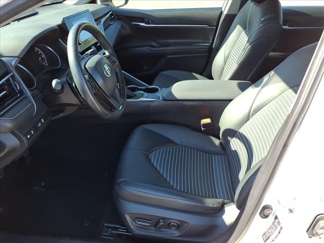 2024 Toyota Camry SE - Photo 6