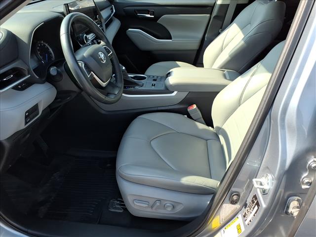 2023 Toyota Highlander Hybrid XLE - Photo 6